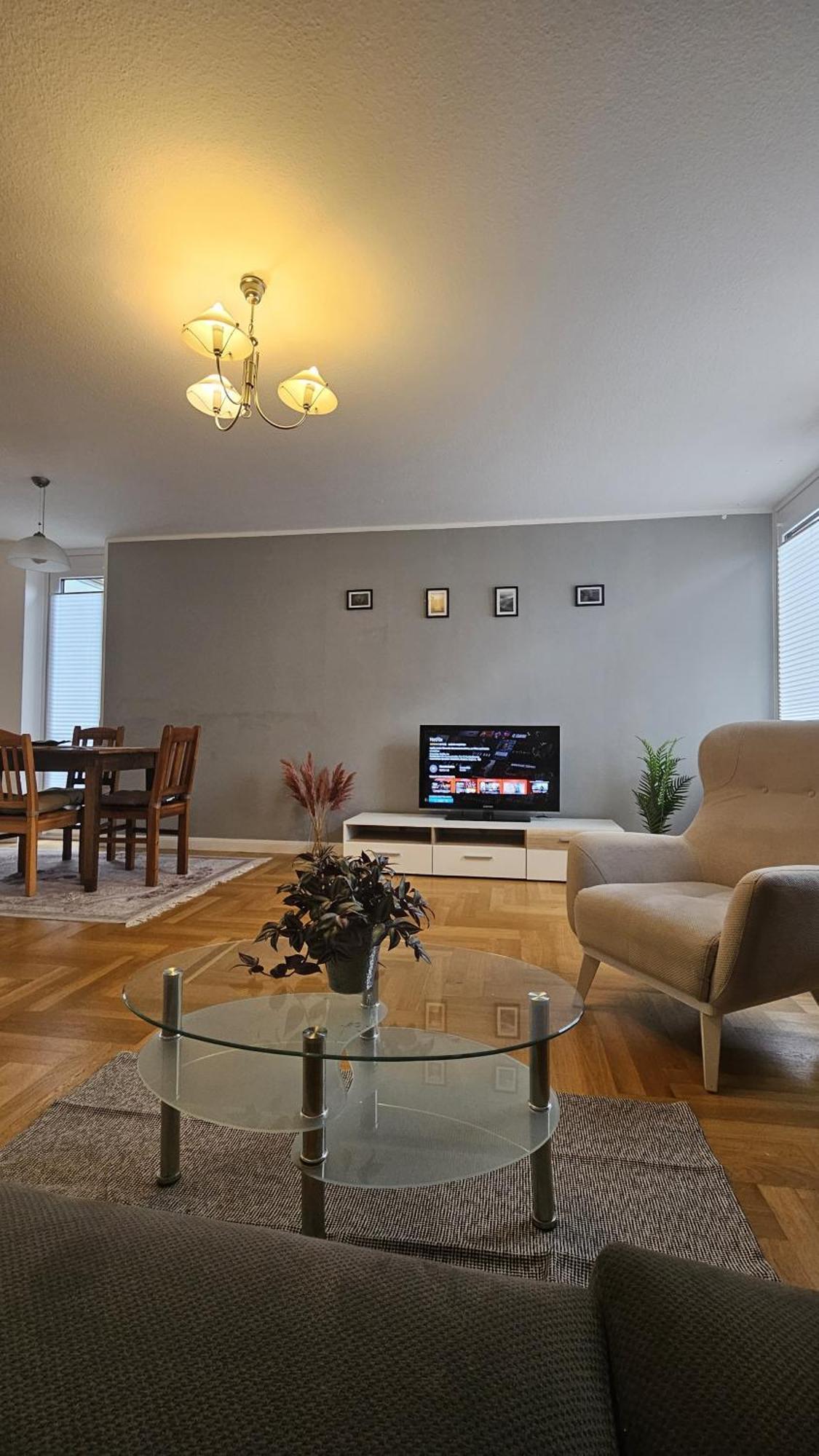 80 M2 Moderne Und Zentrale Wohnung In Hannover Mit Eigenem Parkplatz Luaran gambar